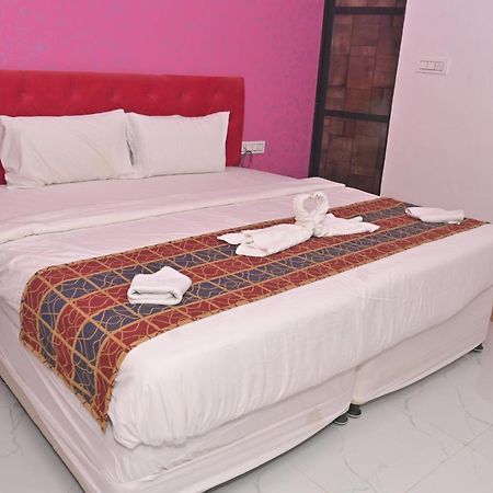 Hotel Apni Haveli Удайпур Екстериор снимка