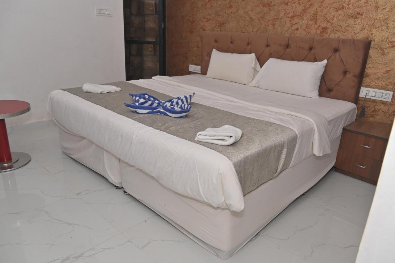 Hotel Apni Haveli Удайпур Екстериор снимка